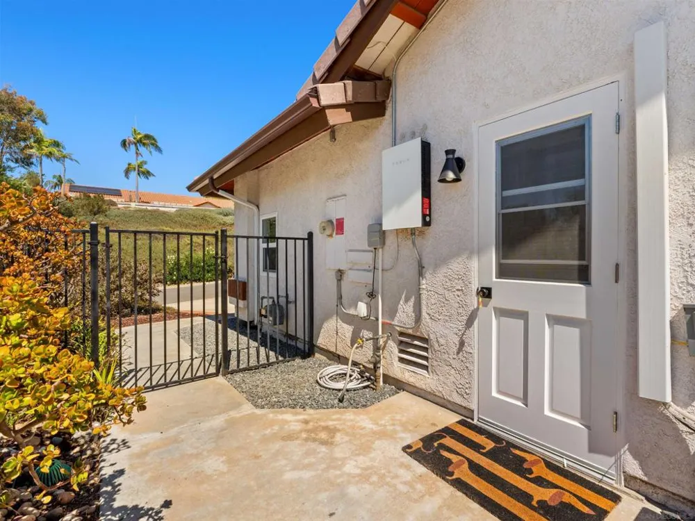 1537 Winsome Escondido, CA 92029