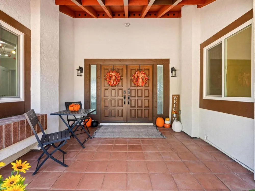 1537 Winsome Escondido, CA 92029