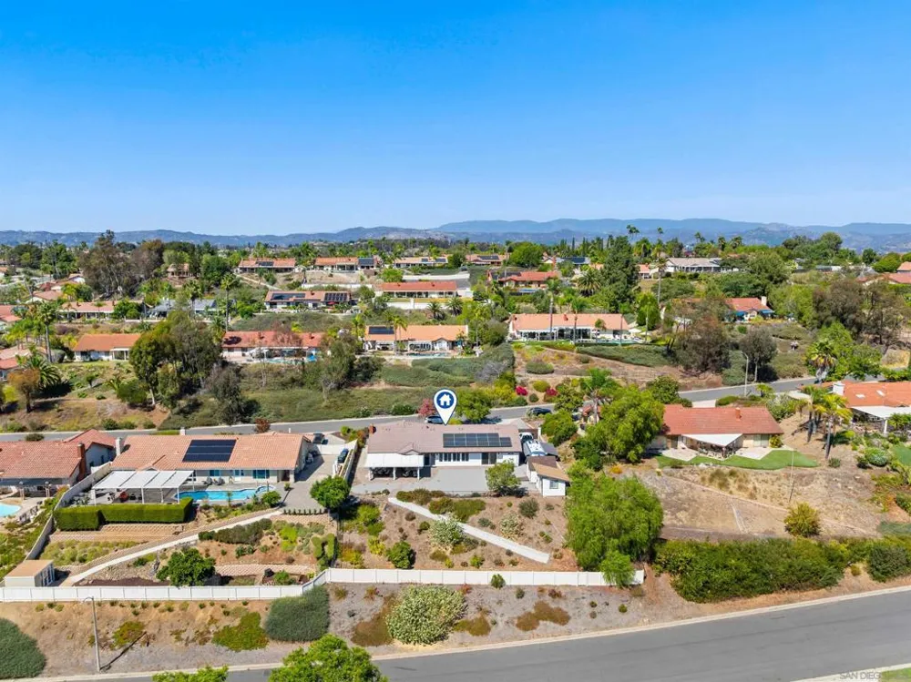 1537 Winsome Escondido, CA 92029