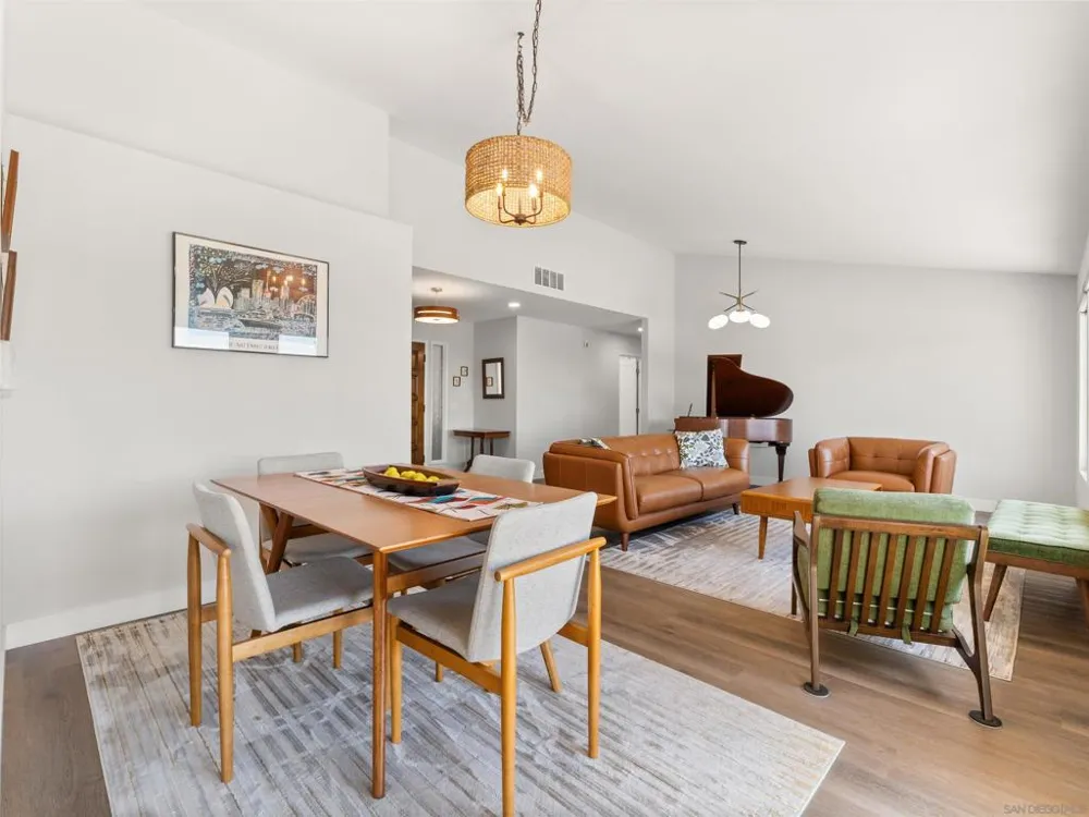 1537 Winsome Escondido, CA 92029