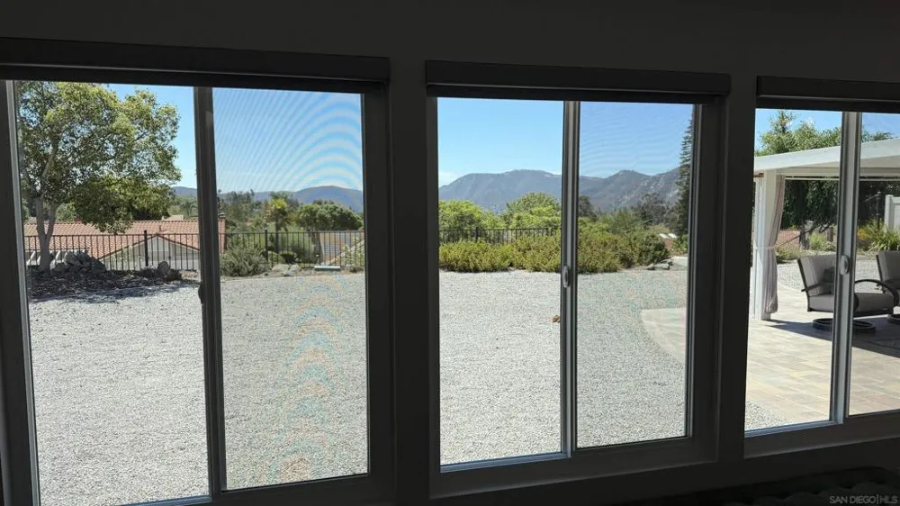 1537 Winsome Escondido, CA 92029