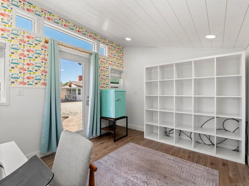 1537 Winsome Escondido, CA 92029