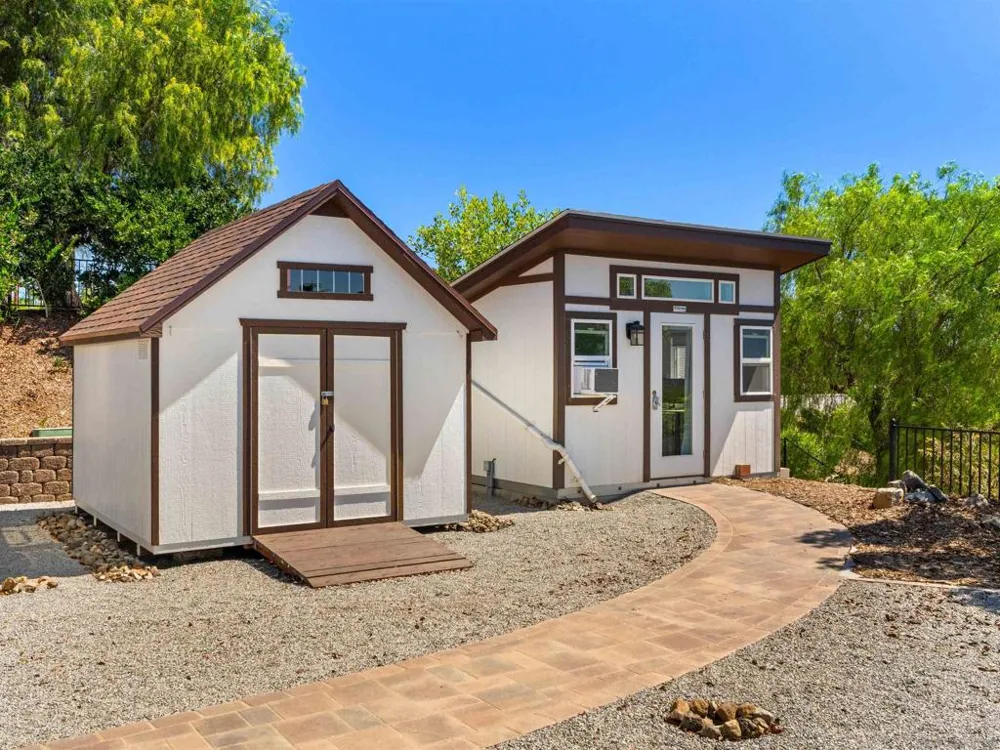 1537 Winsome Escondido, CA 92029