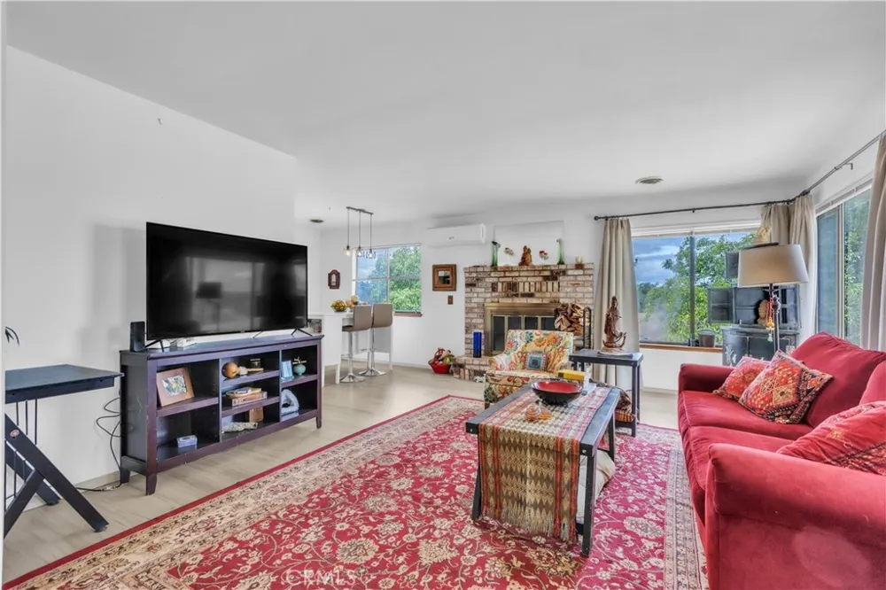 2819 Marina View Kelseyville, CA 95451
