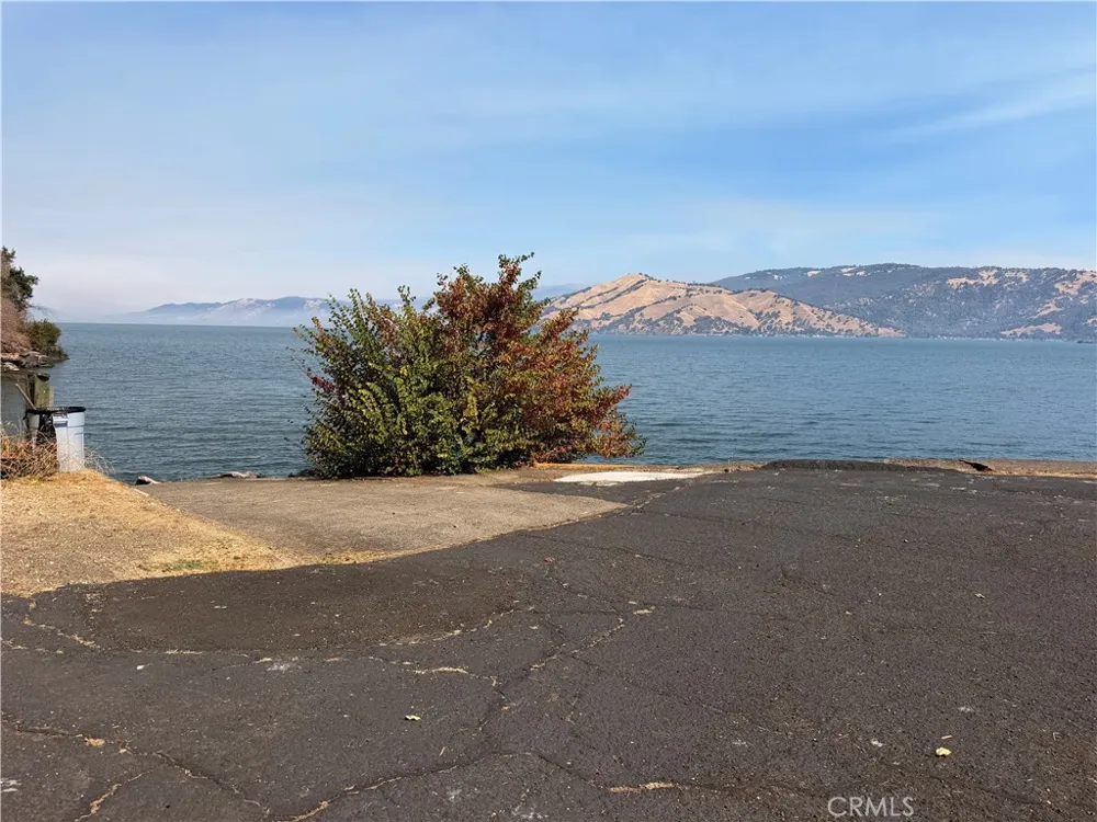 2819 Marina View Kelseyville, CA 95451