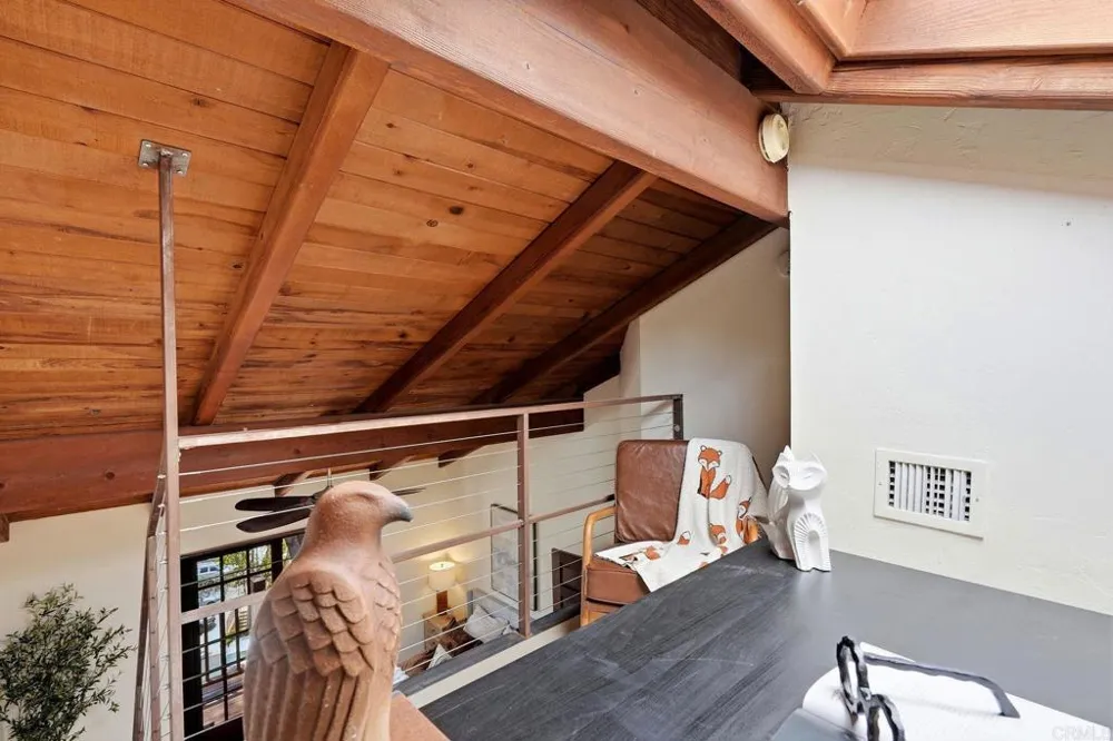 8608 Villa La Jolla Drive #4 La Jolla, CA 92037