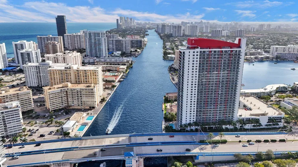 2600 E HALLANDALE BEACH BOULEVARD #T3210 Hallandale Beach, FL 33009