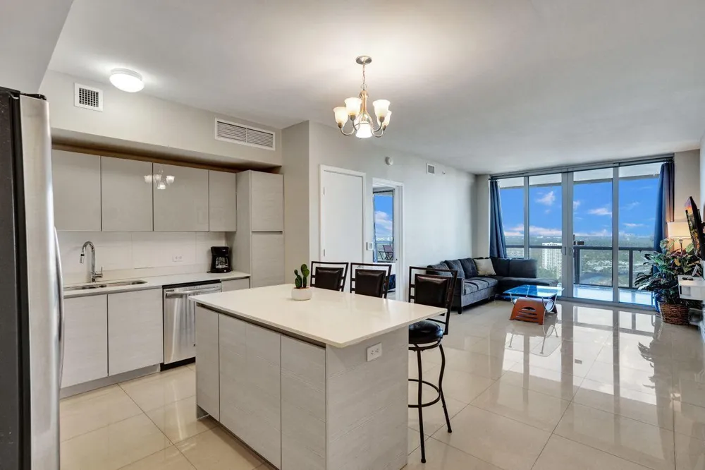 2600 E HALLANDALE BEACH BOULEVARD #T3210 Hallandale Beach, FL 33009