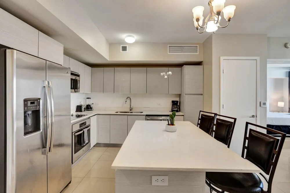 2600 E HALLANDALE BEACH BOULEVARD #T3210 Hallandale Beach, FL 33009