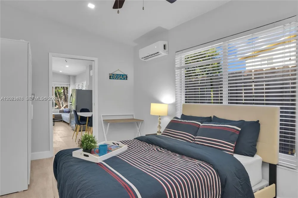 515 SW 12th St #2 Fort Lauderdale, FL 33315
