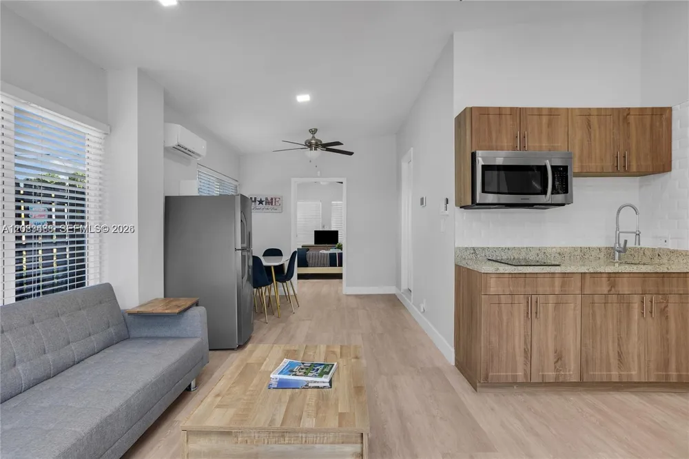 515 SW 12th St #2 Fort Lauderdale, FL 33315