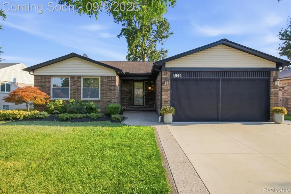 4944 Peekskill Drive Sterling Heights City, MI 48310
