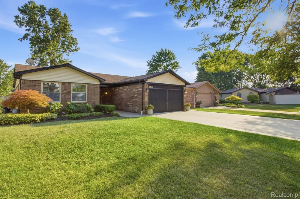 4944 Peekskill Drive Sterling Heights City, MI 48310