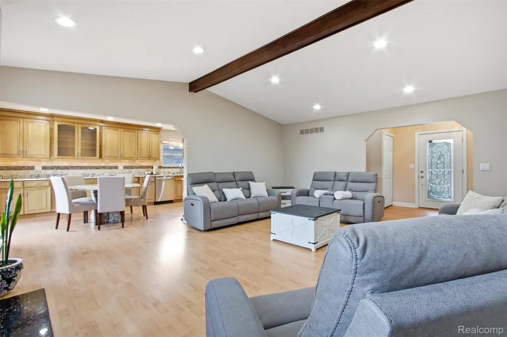 4944 Peekskill Drive Sterling Heights City, MI 48310