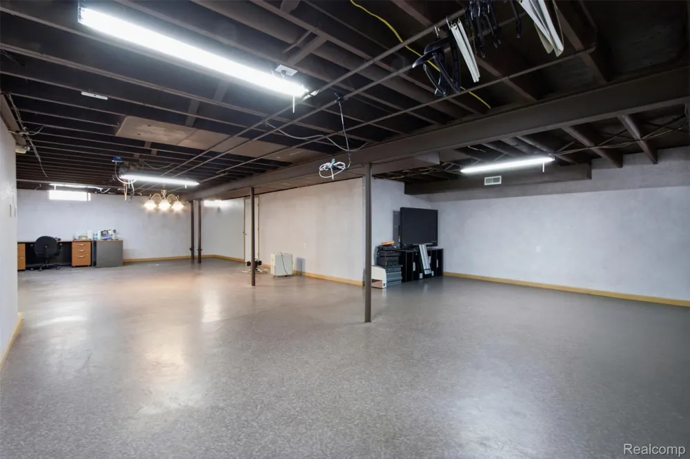 4944 Peekskill Drive Sterling Heights City, MI 48310