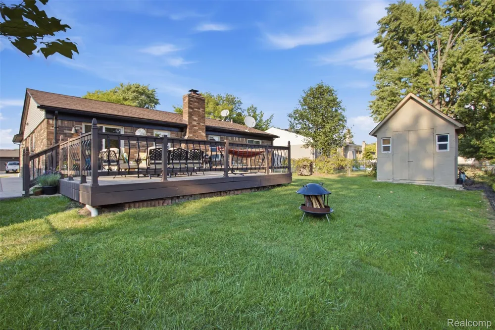 4944 Peekskill Drive Sterling Heights City, MI 48310
