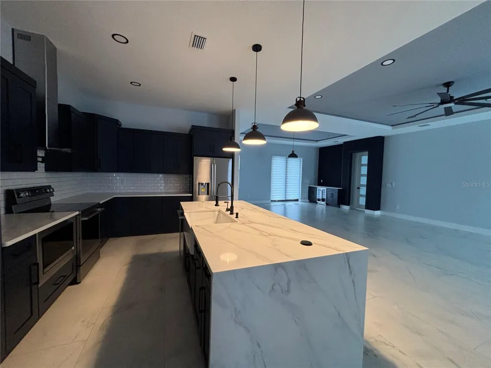 4228 FOXWOOD BOULEVARD Wesley Chapel, FL 33543