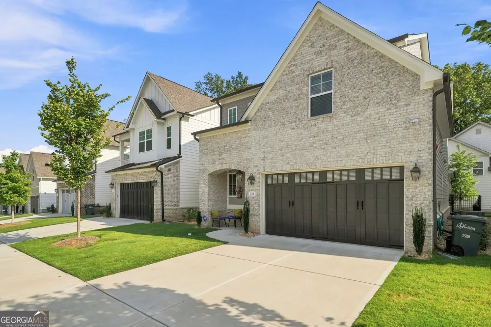 229 Scottsdale DR Marietta, GA 30064