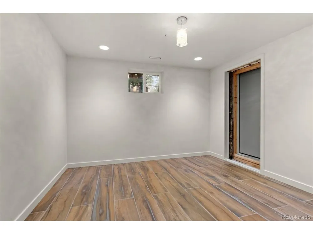 22937 Pawnee Road Indian Hills, CO 80454