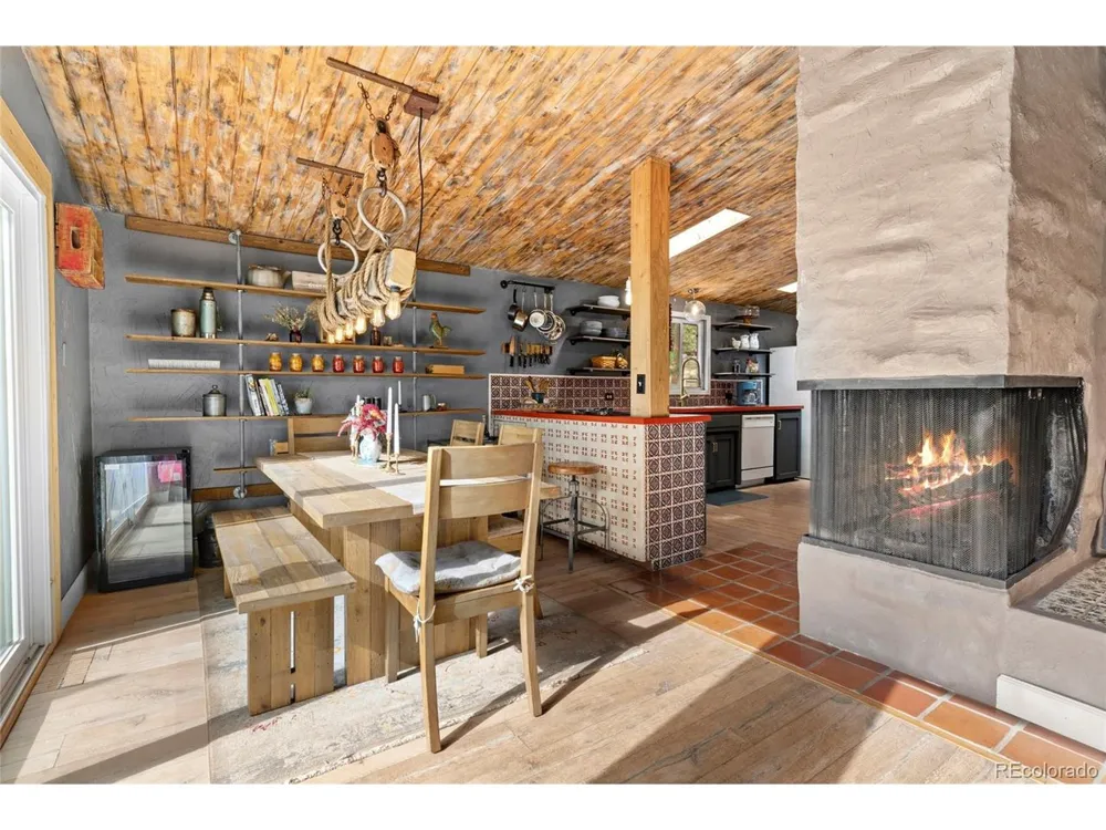 22937 Pawnee Road Indian Hills, CO 80454