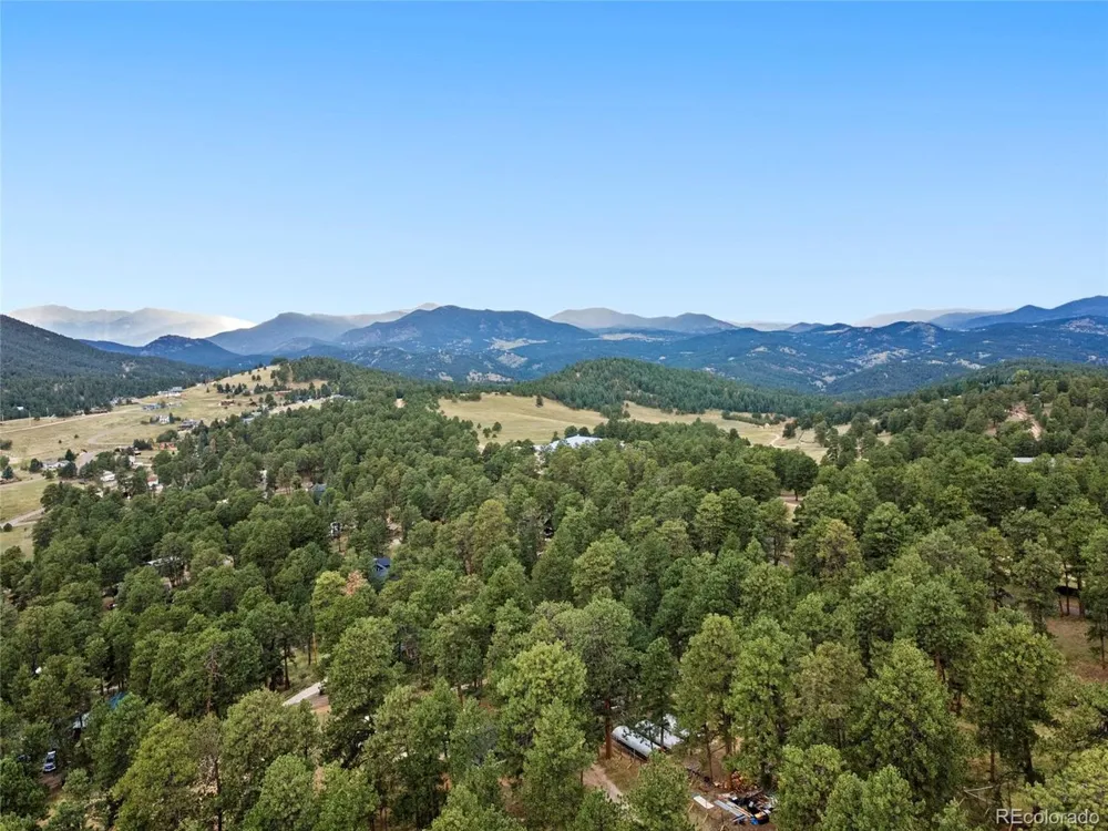 22937 Pawnee Road Indian Hills, CO 80454