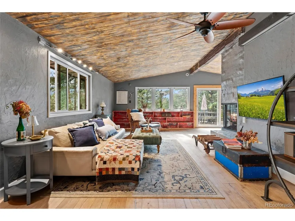 22937 Pawnee Road Indian Hills, CO 80454