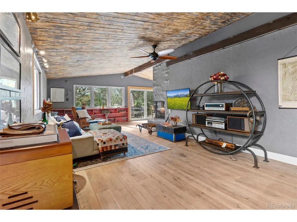 22937 Pawnee Road Indian Hills, CO 80454