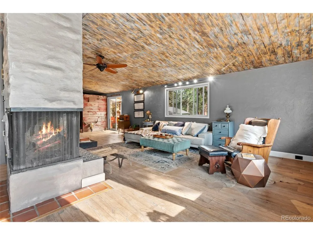 22937 Pawnee Road Indian Hills, CO 80454