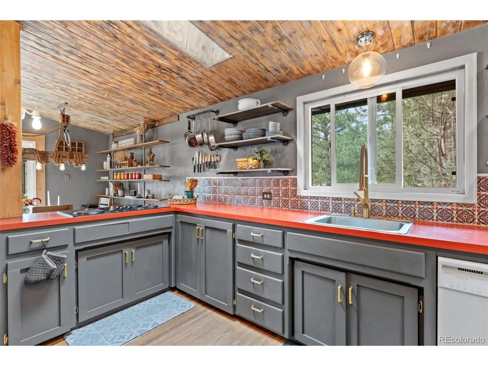 22937 Pawnee Road Indian Hills, CO 80454