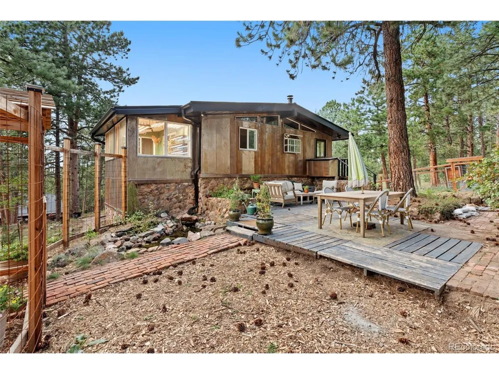 22937 Pawnee Road Indian Hills, CO 80454