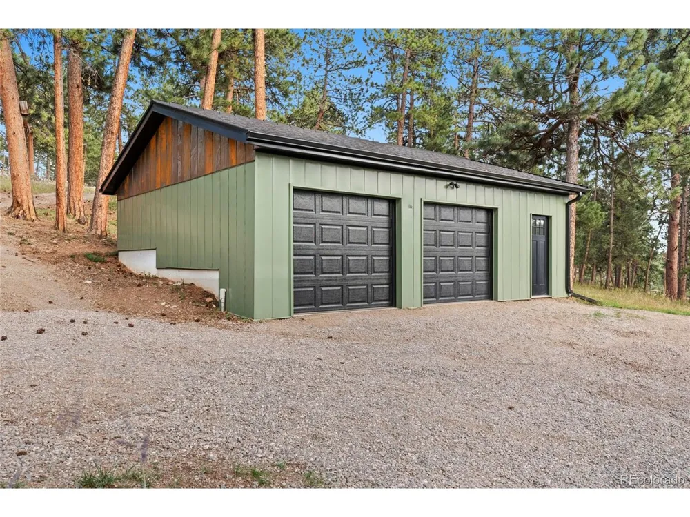 22937 Pawnee Road Indian Hills, CO 80454