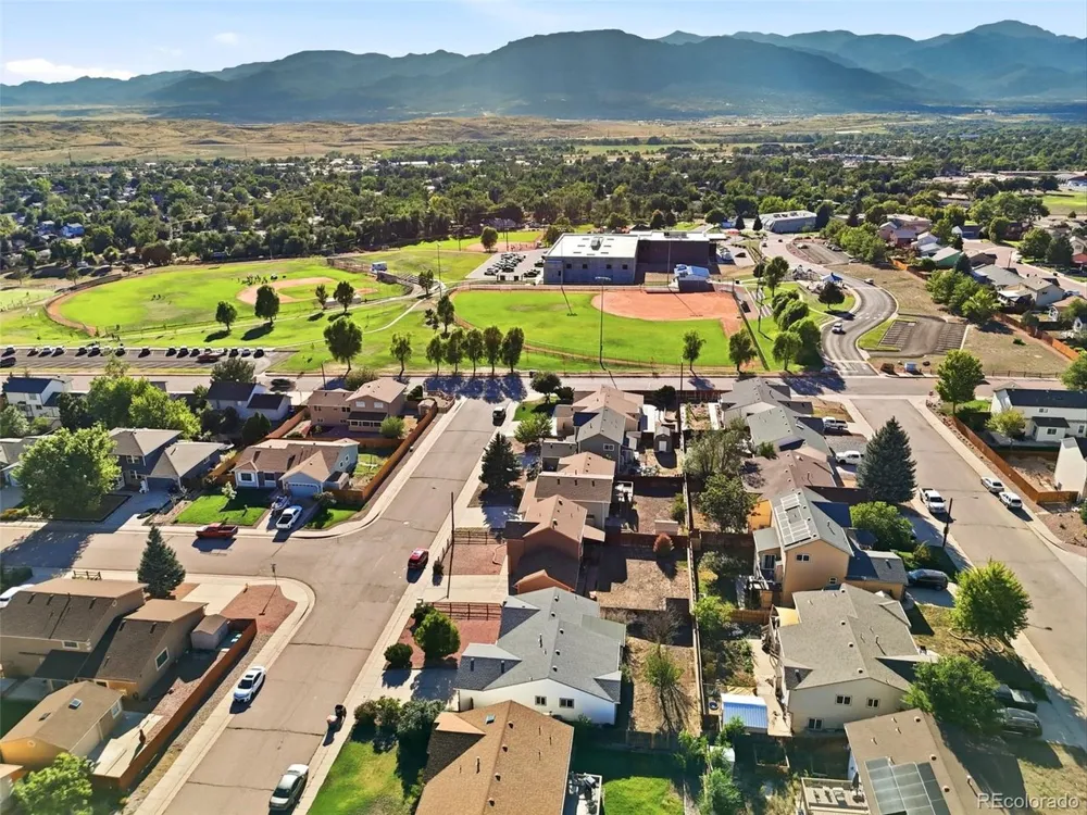 950 Withington Drive Colorado Springs, CO 80911