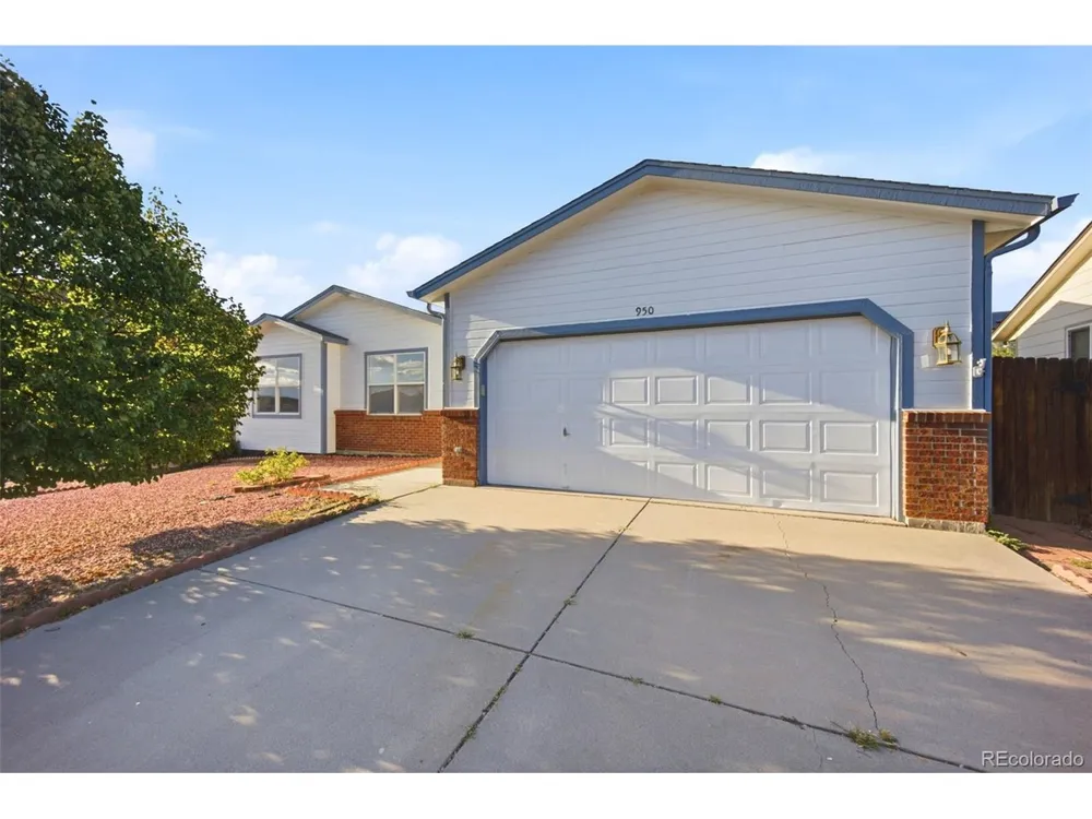 950 Withington Drive Colorado Springs, CO 80911