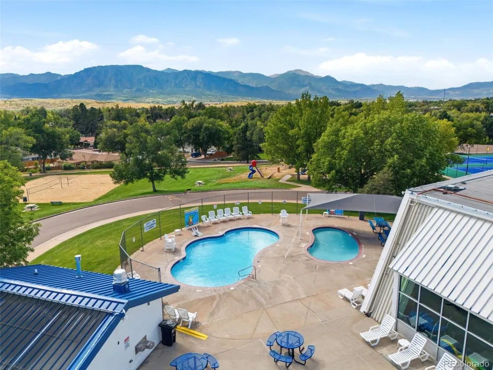 950 Withington Drive Colorado Springs, CO 80911