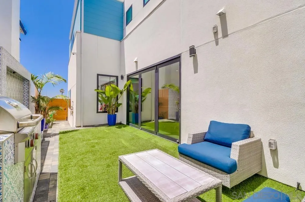 140 Imperial Beach Blvd Imperial Beach, CA 91932