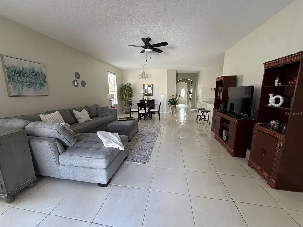 5727 VISTA LINDA DRIVE Orlando, FL 32822