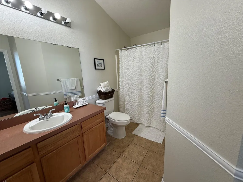 5727 VISTA LINDA DRIVE Orlando, FL 32822