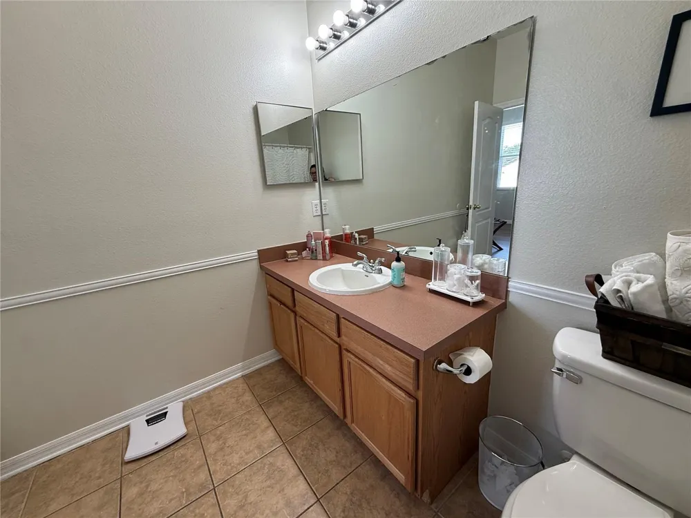 5727 VISTA LINDA DRIVE Orlando, FL 32822