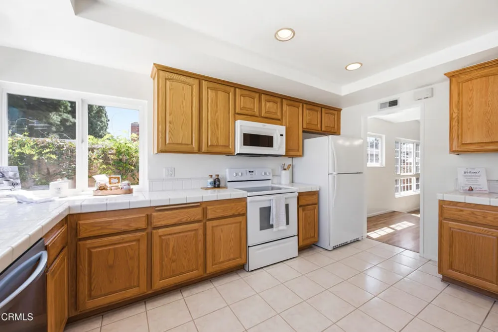 2490 Alden Street Simi Valley, CA 93065