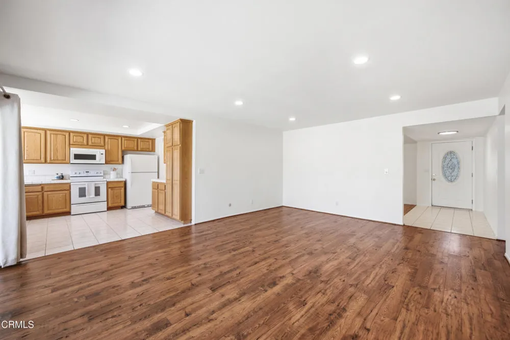 2490 Alden Street Simi Valley, CA 93065