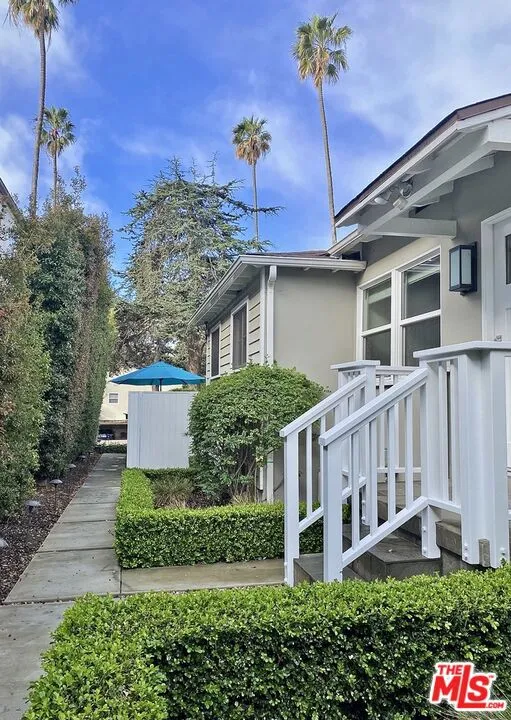 953 9th Street Santa Monica, CA 90403