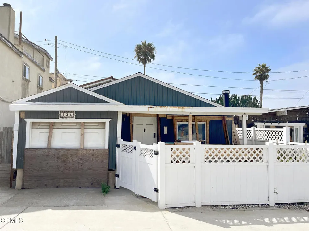 136 San Fernando Avenue Oxnard, CA 93035