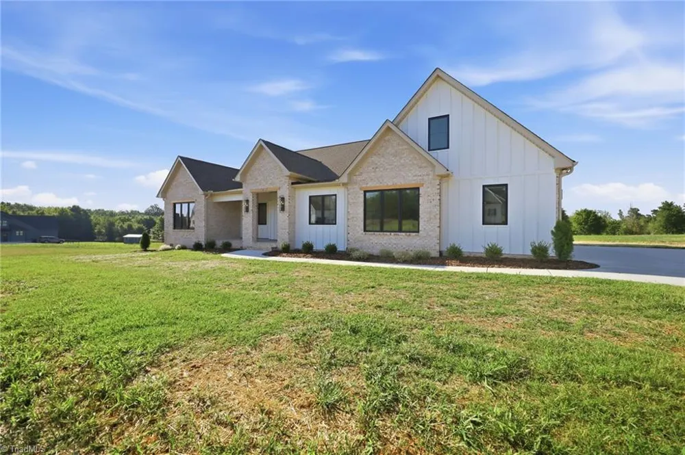 7417 KINGSLEY PLACE Stokesdale, NC 27357