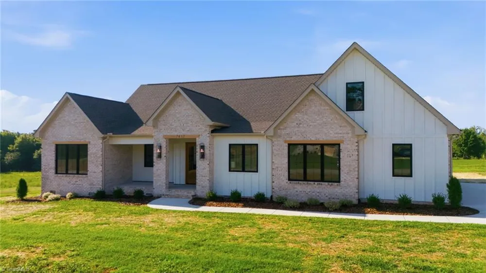 7417 KINGSLEY PLACE Stokesdale, NC 27357