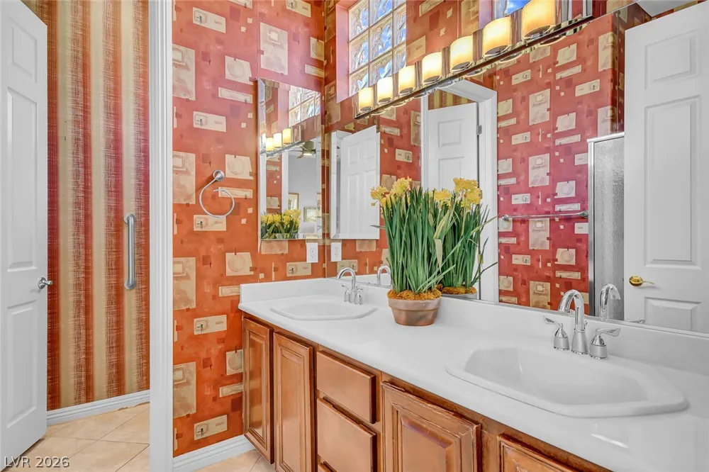 10266 Romantico Drive Las Vegas, NV 89135
