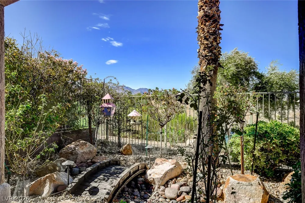 10266 Romantico Drive Las Vegas, NV 89135