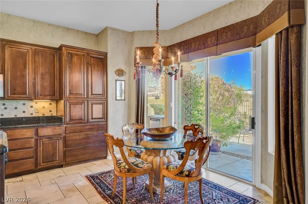 10266 Romantico Drive Las Vegas, NV 89135