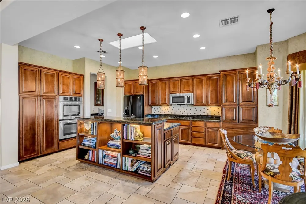 10266 Romantico Drive Las Vegas, NV 89135