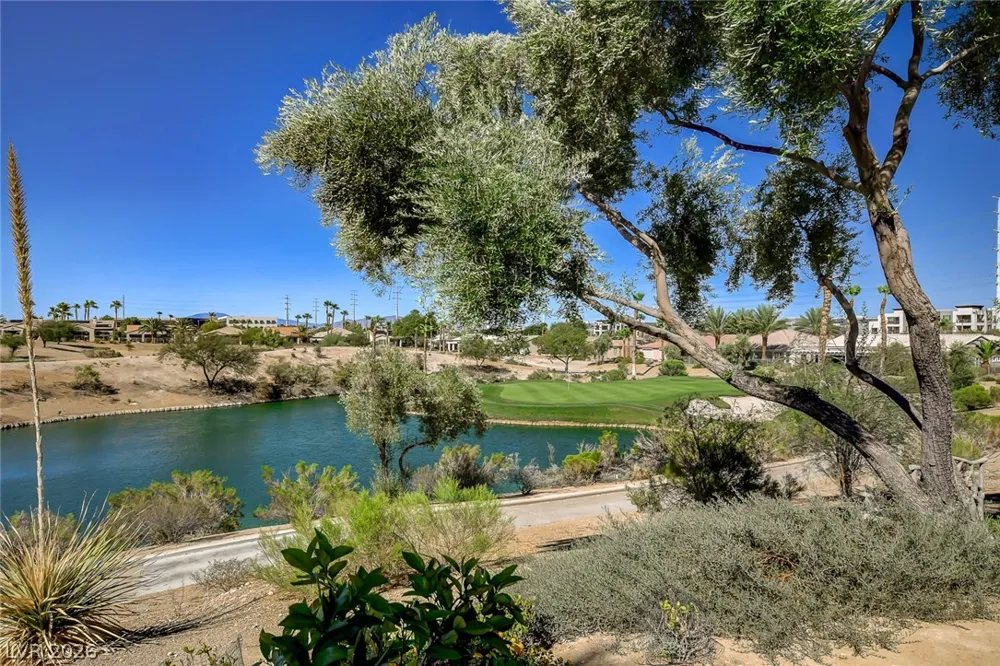 10266 Romantico Drive Las Vegas, NV 89135
