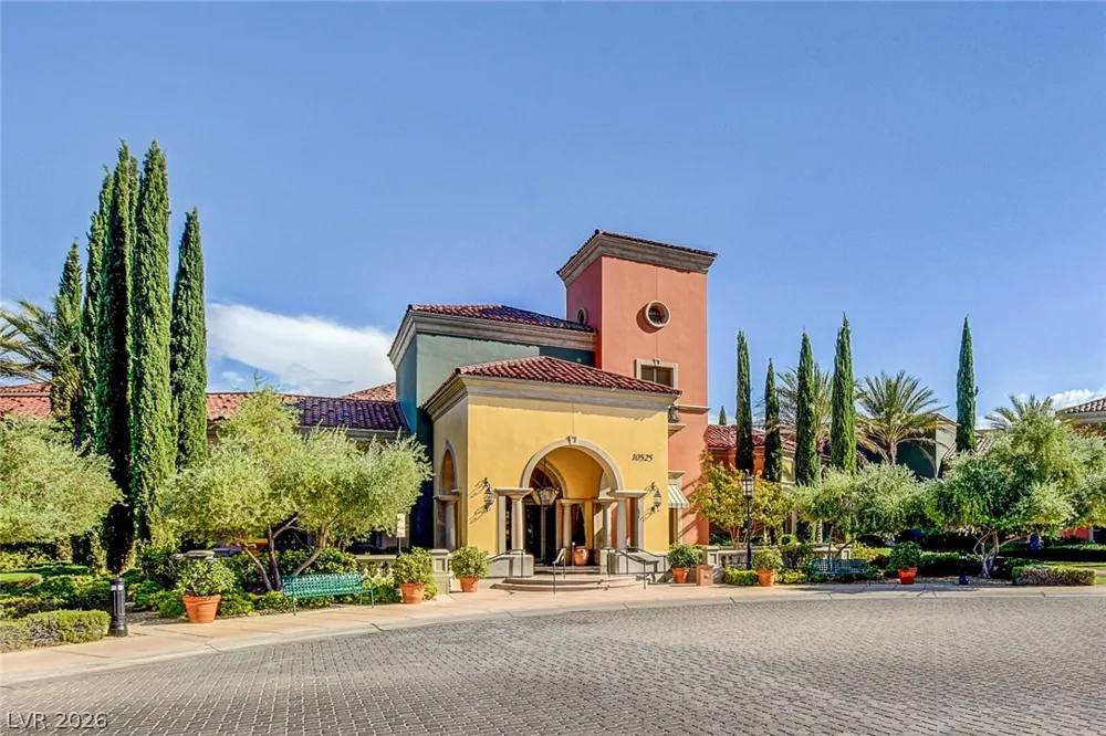 10266 Romantico Drive Las Vegas, NV 89135